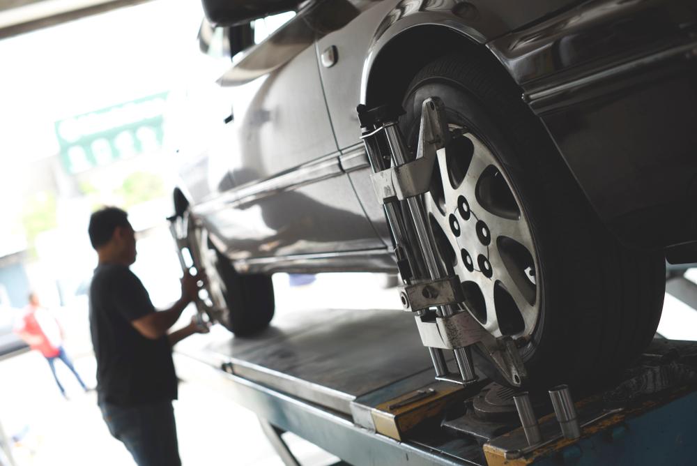 Inspection of uneven tire wear and vehicle handling concerns in Davenport, IA